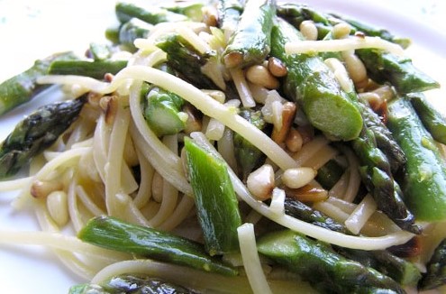 Pasta with Asparagus Lemon and Pine Nuts