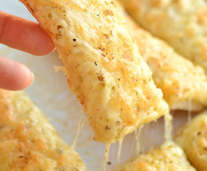 Homemade Cheesy Garlic Breadsticks2