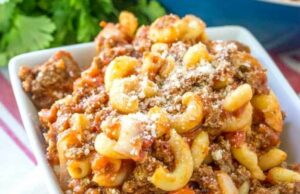 American Goulash: Pure Nostalgia in a Bowl American Goulash