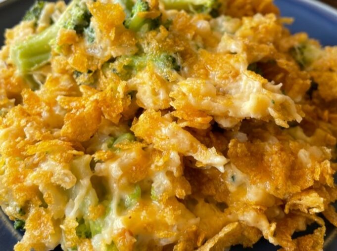 Cheesy Chicken Broccoli & Rice Dinner Casserole