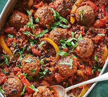 Hearty Meatball & Black Bean Chili