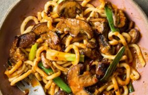 Miso & Chilli Mushroom Noodles Miso & Chilli Mushroom Noodles