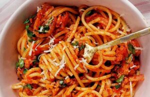 Spaghetti all’Amatriciana: Your New Favorite 30 Minute Pasta Spaghetti all’Amatriciana