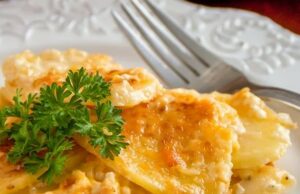 Classic Scalloped Potatoes: The Ultimate Creamy, Cheesy Side Dish Classic Scalloped Potatoes