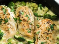 Creamy Garlic Chicken and Broccoli Skillet Creamy Garlic Chicken and Broccoli Skillet