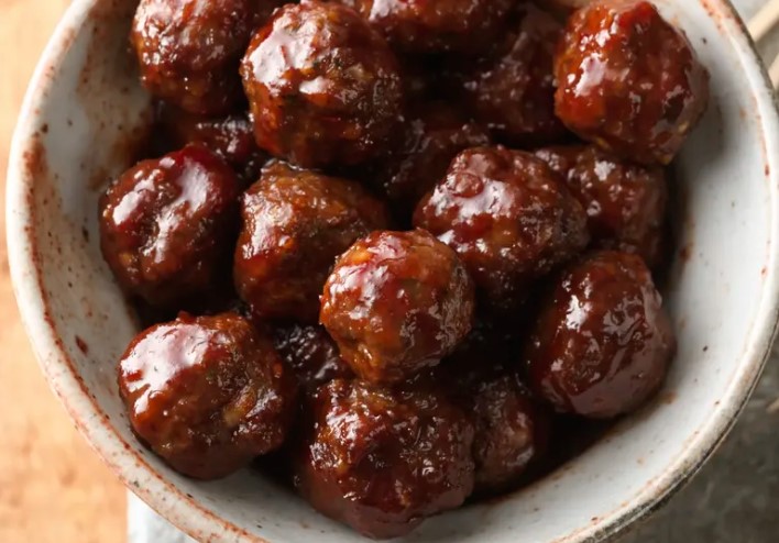 Hot and Saucy Cocktail Meatballs