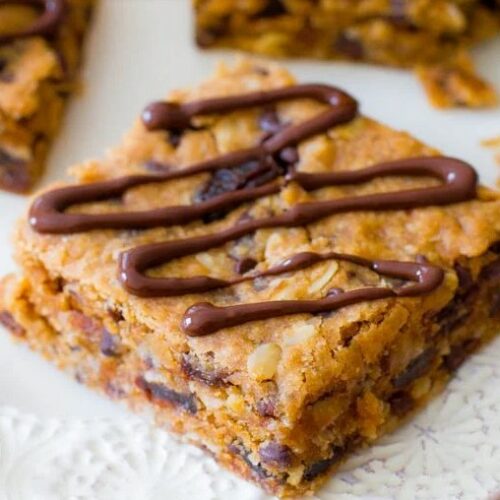 Healthy Peanut Butter Chunk Oatmeal Bars