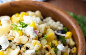 The Ultimate Summer Barley Salad with Sweet Corn, Juicy Blueberries & Creamy Goat Cheese Summer Barley Salad with Corn and Blueberries