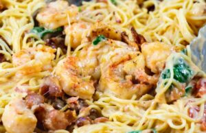 Creamy Angel Hair Pasta with Bacon and Shrimp (Ready in 20 Minutes) Creamy Angel Hair Pasta with Bacon and Shrimp