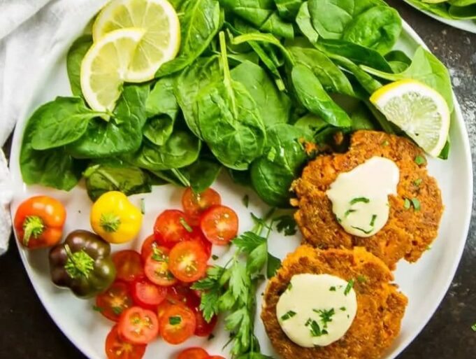 Crispy Southern Salmon Patties with Spicy Sriracha Aioli