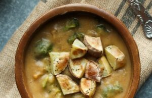 The Ultimate Vegan Smoky Broccoli Potato Soup (Low Fat) Vegan Smoky Broccoli Potato Soup
